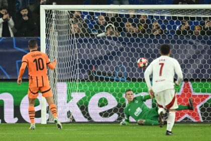 Georgiy Sudakov (L) dinked home a penalty to double Shakhtar Donetsk's lead against Brest