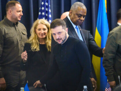 09 January 2025, Rhineland-Palatinate, Ramstein: Volodymyr Selenskyj (M), President of Ukr