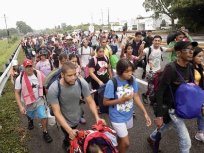 Migrants from a previous caravan trek through Chiapas. (Credit Breitbart Texas/ Cartel Chr